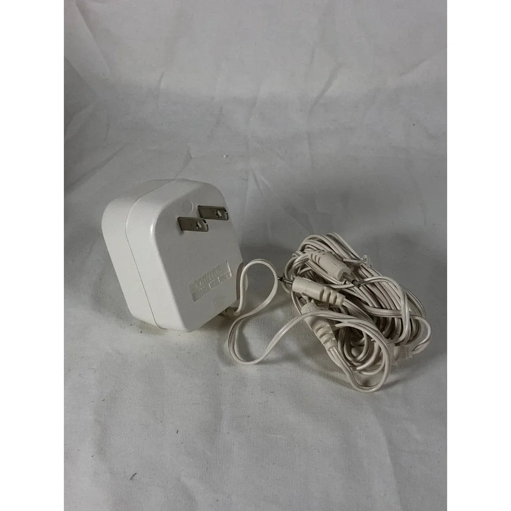 Dept 56 Light Accessory AC/DC Adapter 55026 White 2.5V Power Supply 3 Plugs
